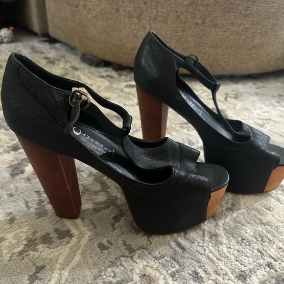 Jeffrey Campbell Foxy T Strap platform heels - Picture 2 of 5
